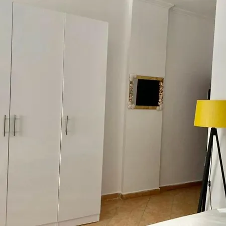 Livi Beachfront Apartment Durres