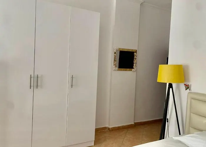 Livi Beachfront Apartament Durrës